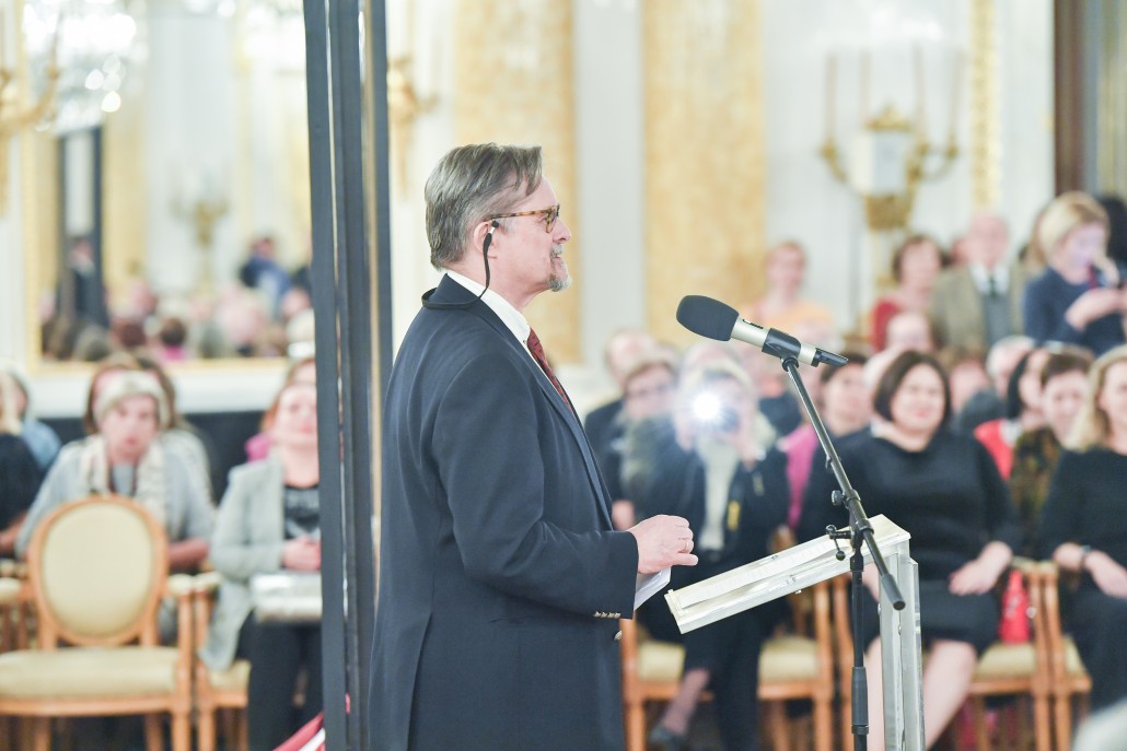 Jakub Borawski, a member of the Council of the Lanckoronski Foundation, speaking during the opening of the exhibition entitled “36 x Rembrandt”.